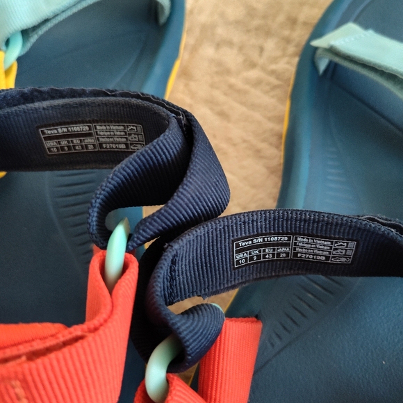 💮 Teva x Outdoor Voices Hurricane XLT 2 Sandals Size 10 - Picture 4 of 6